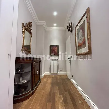 Chandelier - Center *