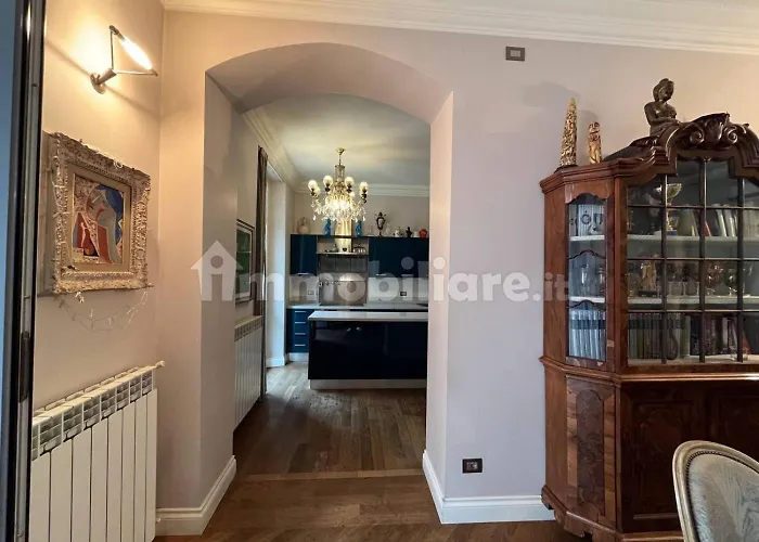 Chandelier - Center Lejlighed